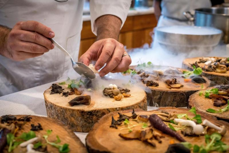 Have you ever been to a Restaurant that’s Worth Traveling For?